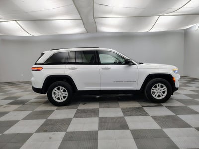2023 Jeep Grand Cherokee Laredo 4x4