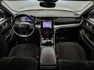 2023 Jeep Grand Cherokee Laredo 4x4