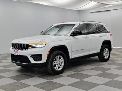 2023 Jeep Grand Cherokee Laredo 4x4