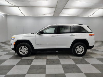 2023 Jeep Grand Cherokee Laredo 4x4