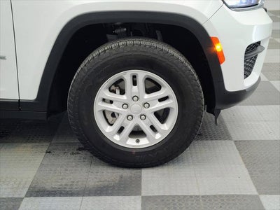 2023 Jeep Grand Cherokee Laredo 4x4
