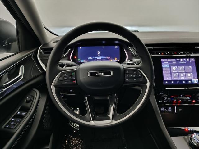2023 Jeep Grand Cherokee Laredo 4x4