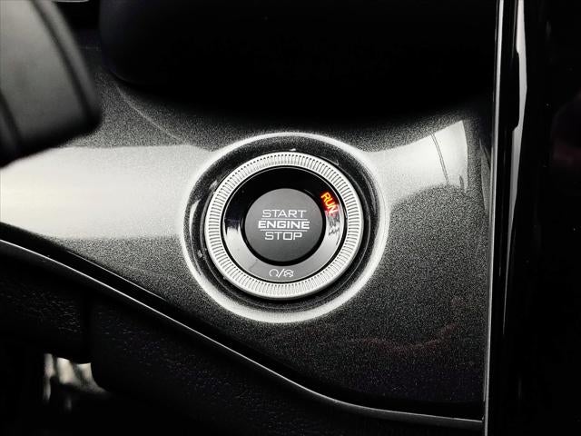 2023 Jeep Grand Cherokee Laredo 4x4