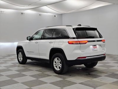 2023 Jeep Grand Cherokee Laredo 4x4