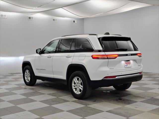2023 Jeep Grand Cherokee Laredo 4x4