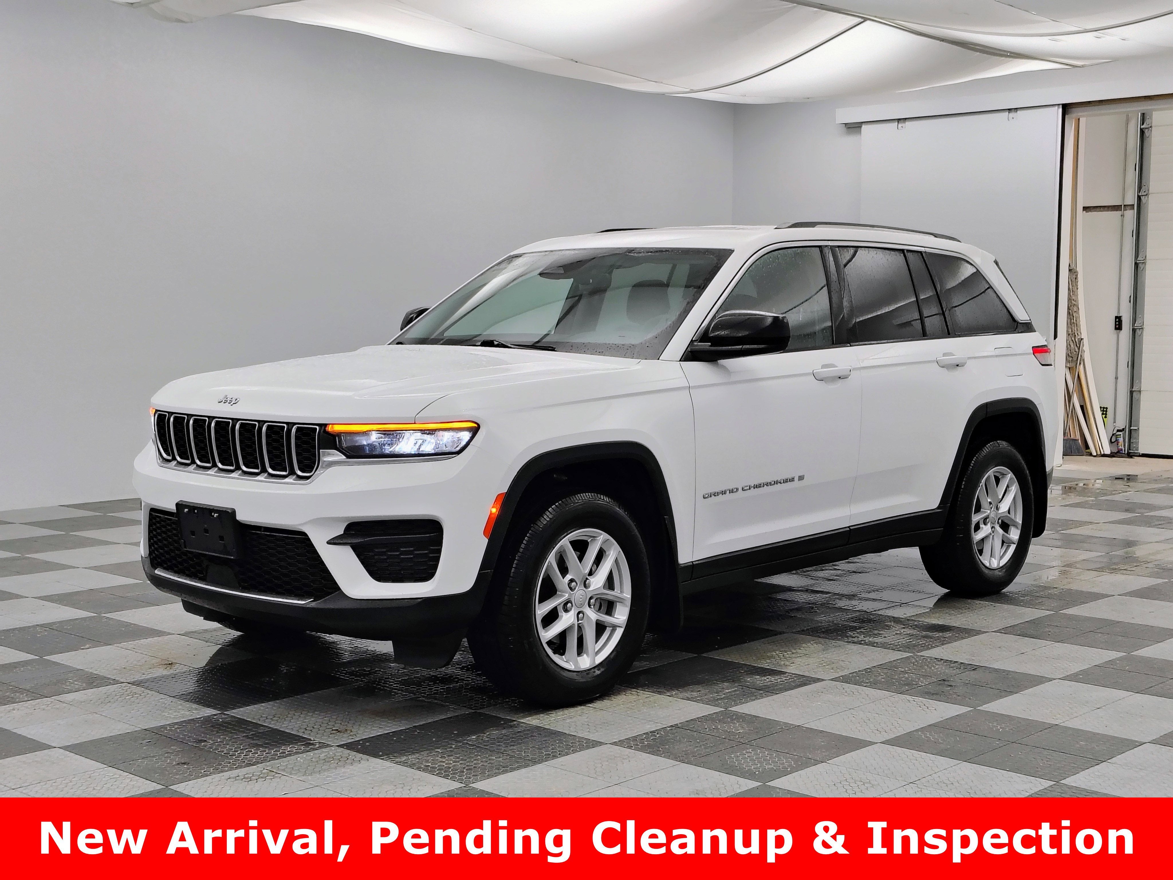 2023 Jeep Grand Cherokee Laredo