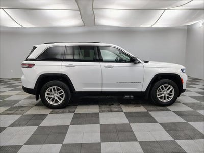 2023 Jeep Grand Cherokee Laredo 4x4