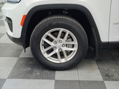 2023 Jeep Grand Cherokee Laredo 4x4
