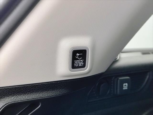 2023 Jeep Grand Cherokee Laredo 4x4