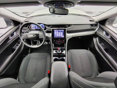 2023 Jeep Grand Cherokee Laredo 4x4