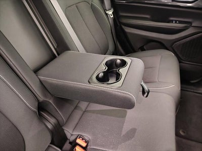2023 Jeep Grand Cherokee Laredo 4x4