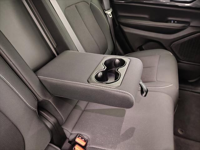 2023 Jeep Grand Cherokee Laredo 4x4