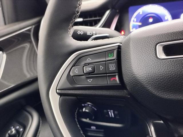2023 Jeep Grand Cherokee Laredo 4x4