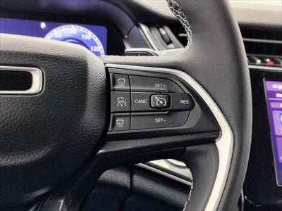 2023 Jeep Grand Cherokee Laredo 4x4