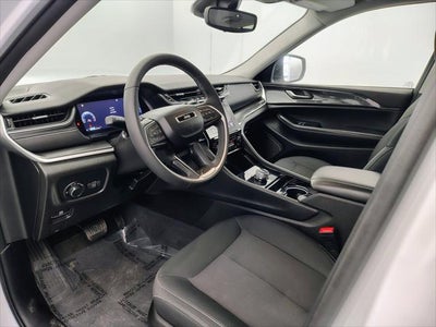 2023 Jeep Grand Cherokee Laredo 4x4