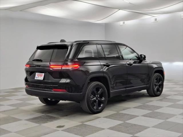 2023 Jeep Grand Cherokee Altitude 4x4