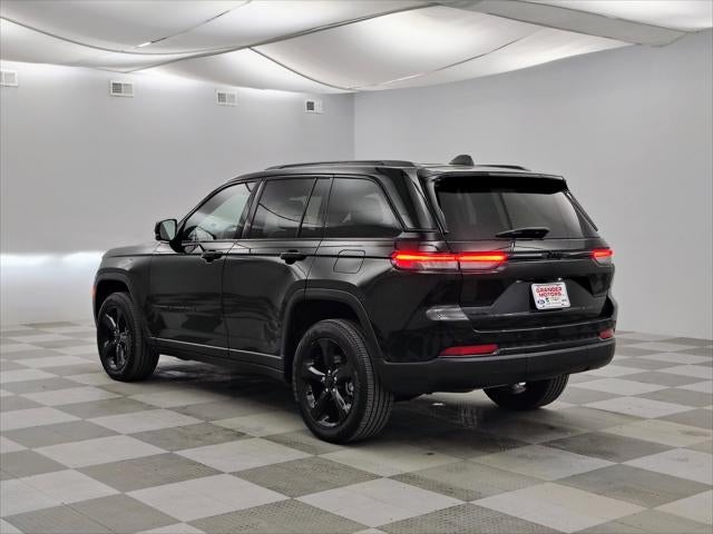 2023 Jeep Grand Cherokee Altitude 4x4