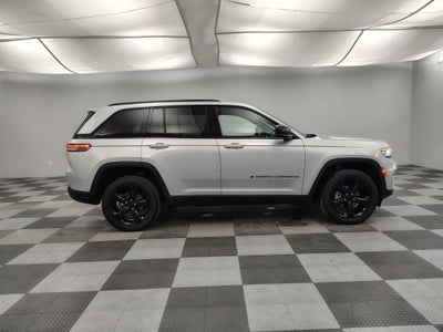 2023 Jeep Grand Cherokee Laredo