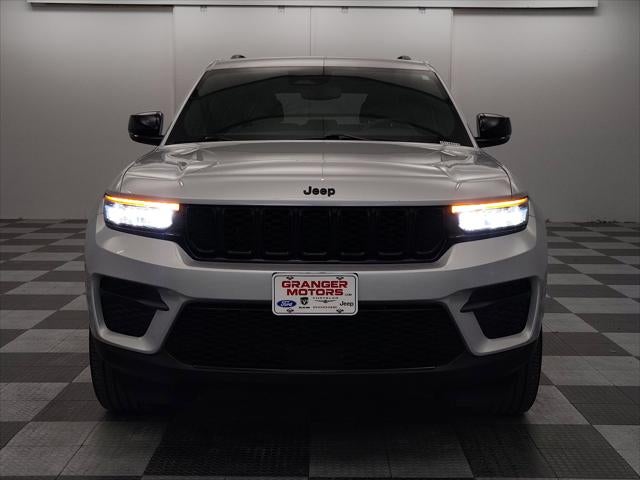 2023 Jeep Grand Cherokee Laredo