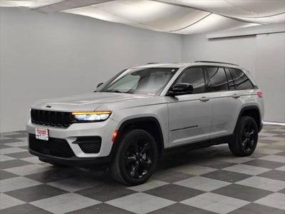 2023 Jeep Grand Cherokee Laredo
