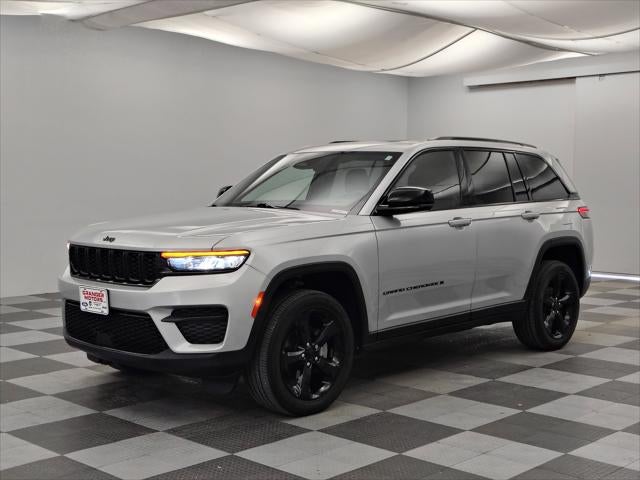 2023 Jeep Grand Cherokee Laredo
