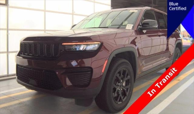 2025 Jeep Grand Cherokee Laredo