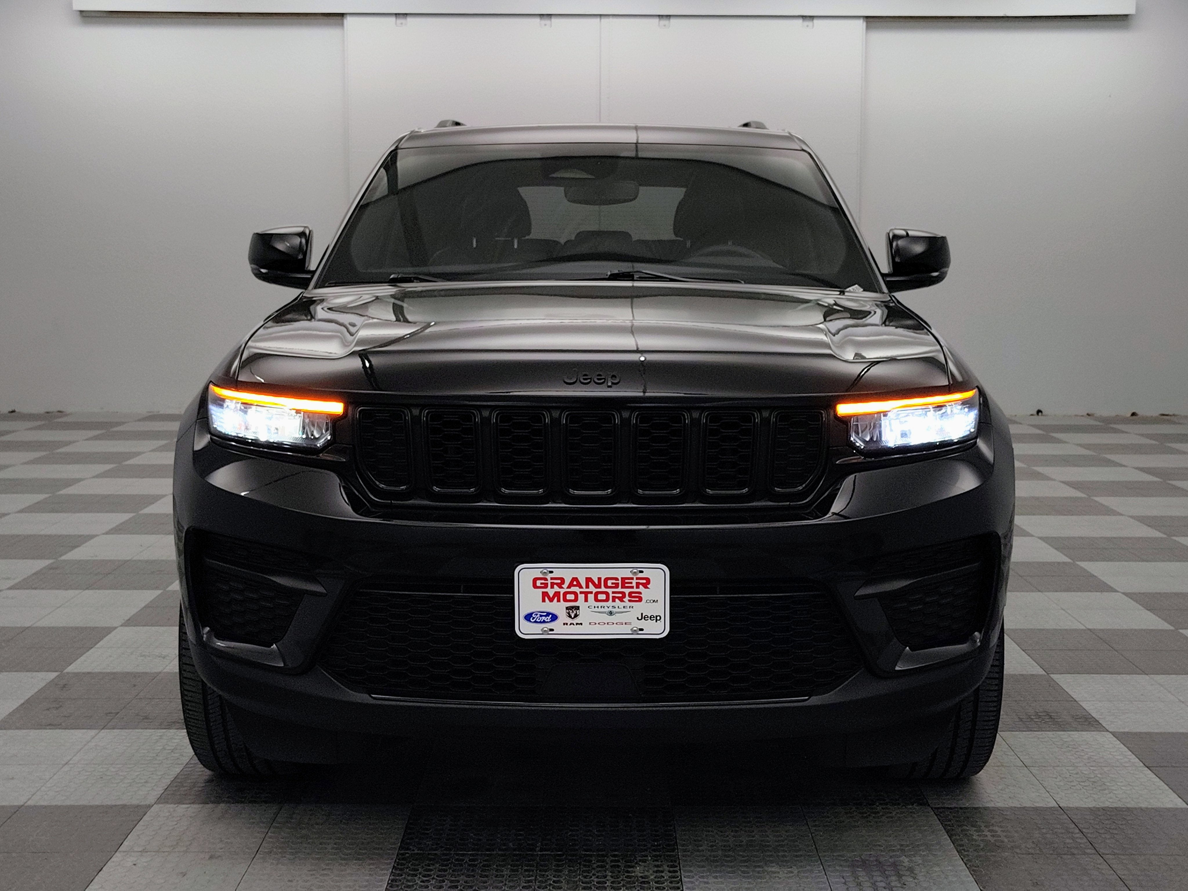 2023 Jeep Grand Cherokee Altitude 4x4