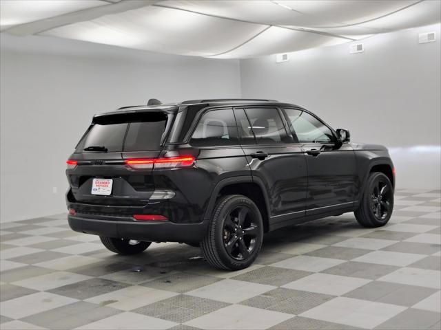 2023 Jeep Grand Cherokee Altitude 4x4