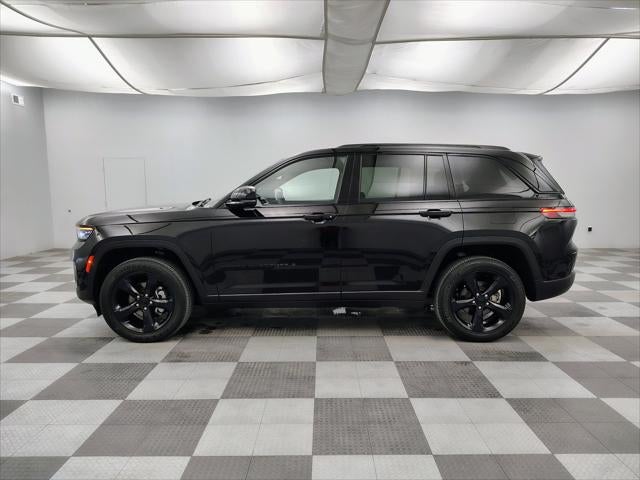 2023 Jeep Grand Cherokee Altitude 4x4