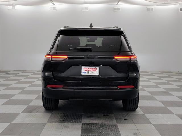 2023 Jeep Grand Cherokee Altitude 4x4