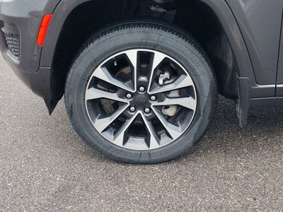 2022 Jeep Grand Cherokee Overland