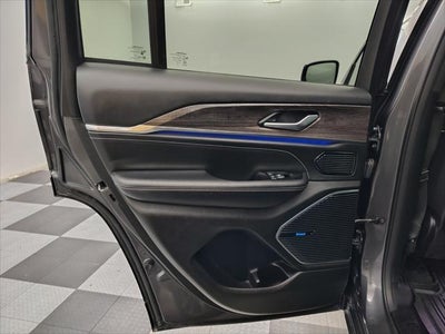 2022 Jeep Grand Cherokee Overland