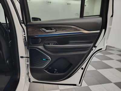2022 Jeep Grand Cherokee Overland