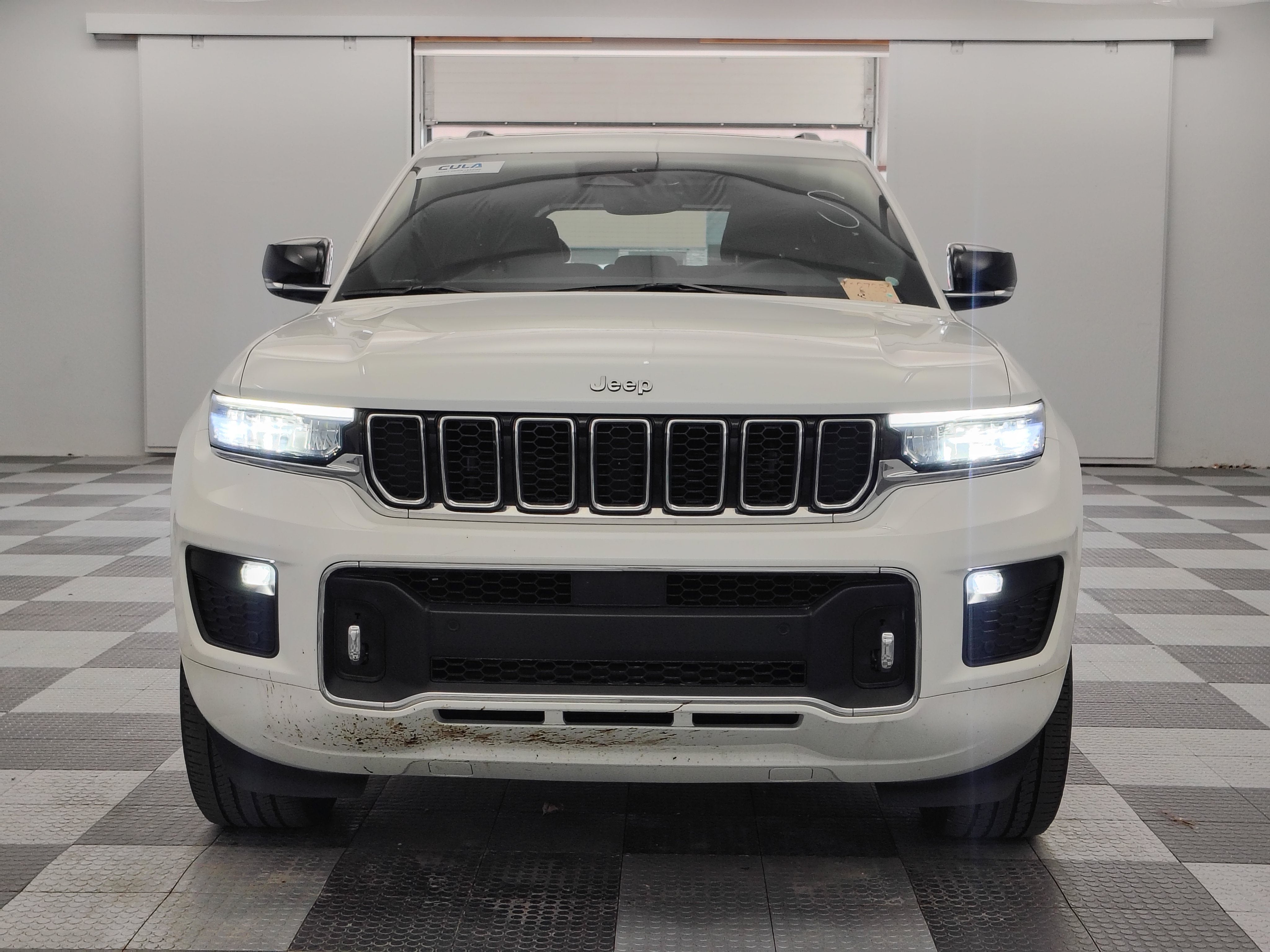 2022 Jeep Grand Cherokee Overland