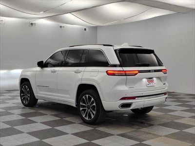2022 Jeep Grand Cherokee Overland