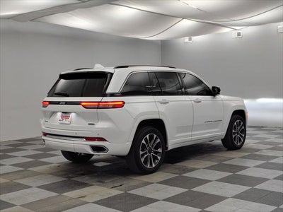 2022 Jeep Grand Cherokee Overland
