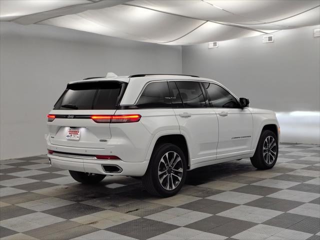2022 Jeep Grand Cherokee Overland