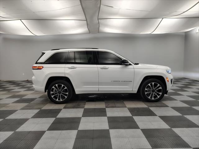2022 Jeep Grand Cherokee Overland
