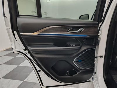 2022 Jeep Grand Cherokee Overland