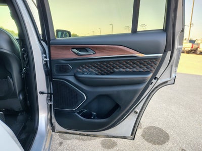 2025 Jeep Grand Cherokee Summit