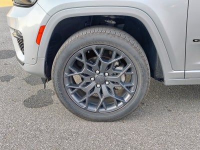 2025 Jeep Grand Cherokee Summit