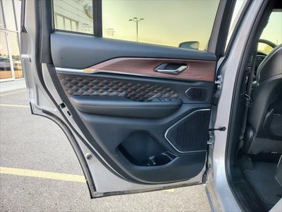 2025 Jeep Grand Cherokee Summit