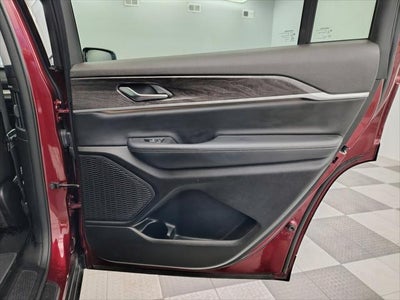2023 Jeep Grand Cherokee L Limited 4x4
