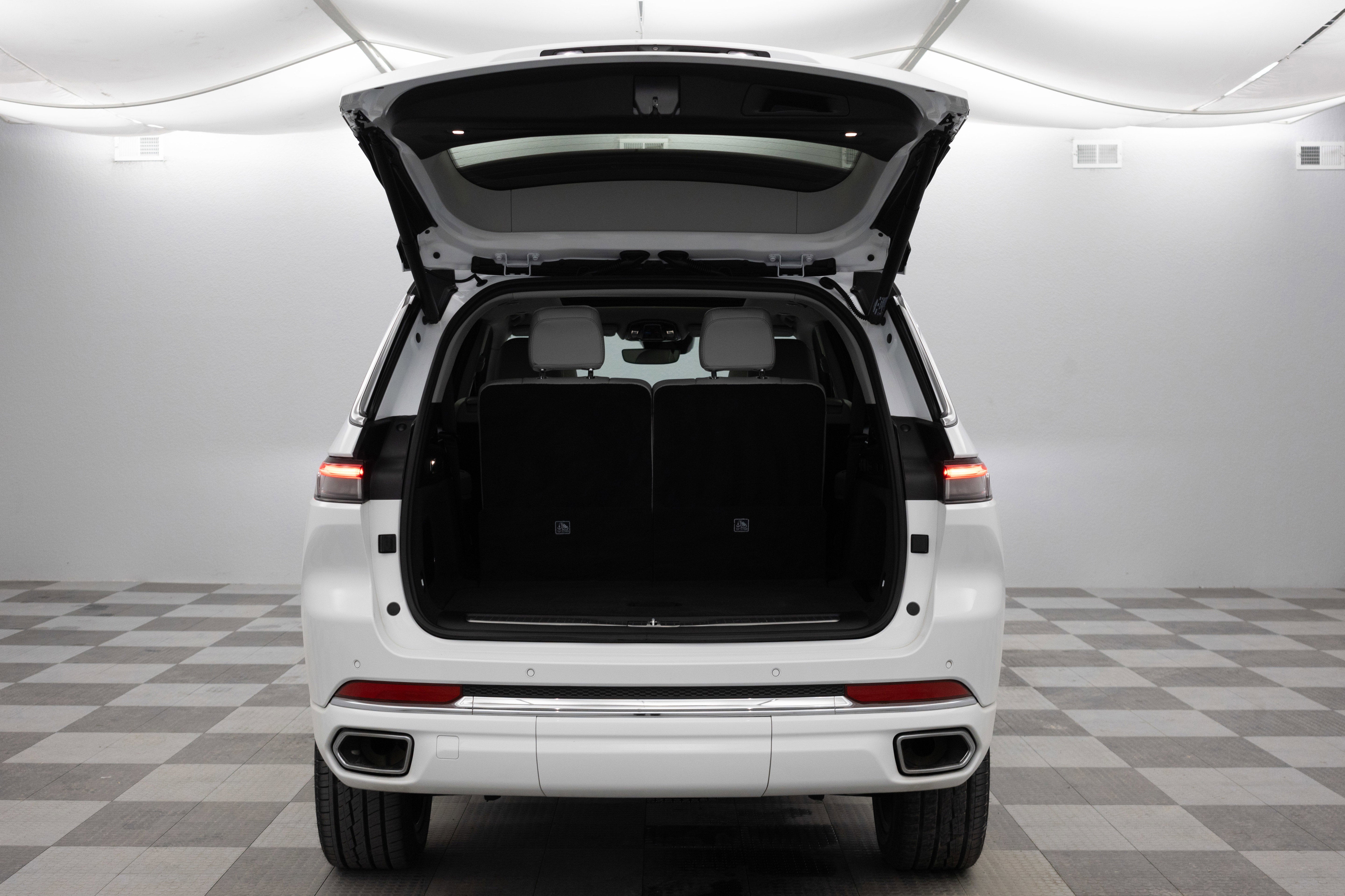 2023 Jeep Grand Cherokee L Overland