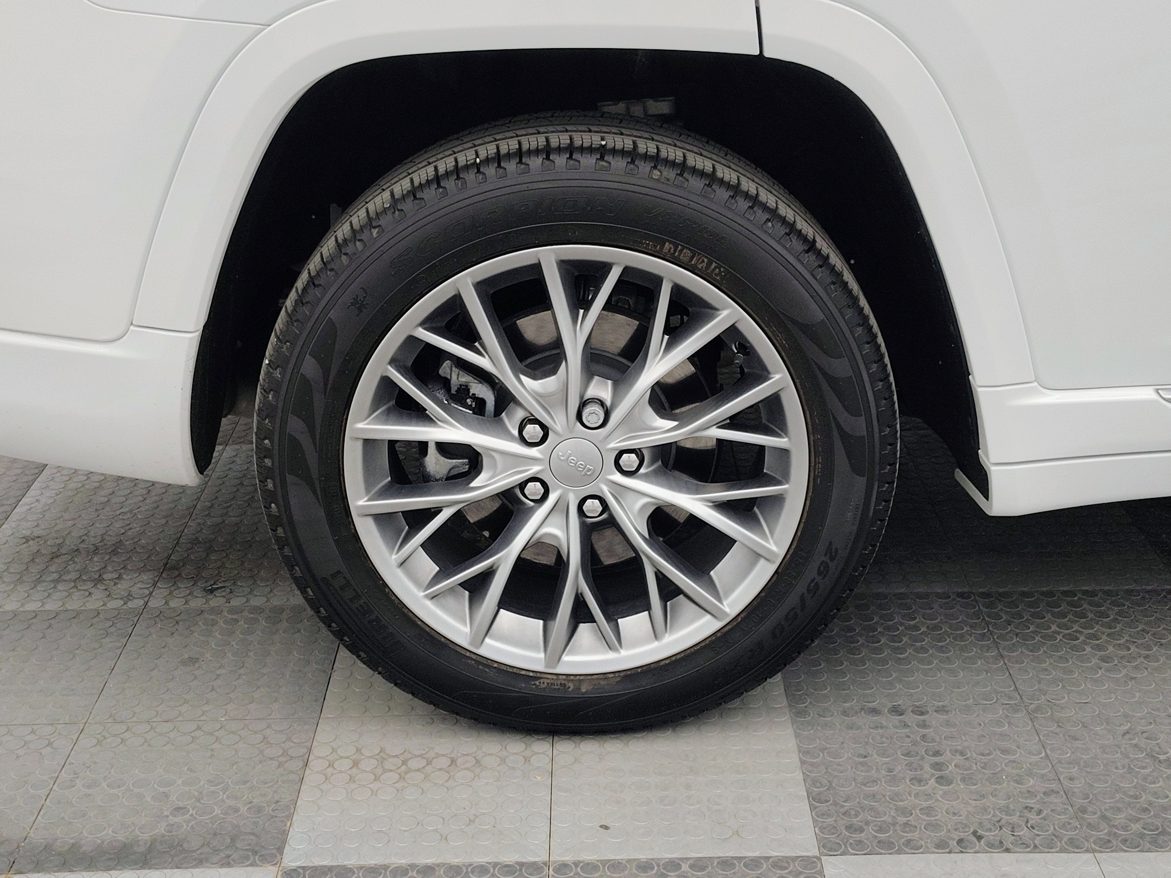 2025 Jeep Grand Cherokee L Summit 4x4