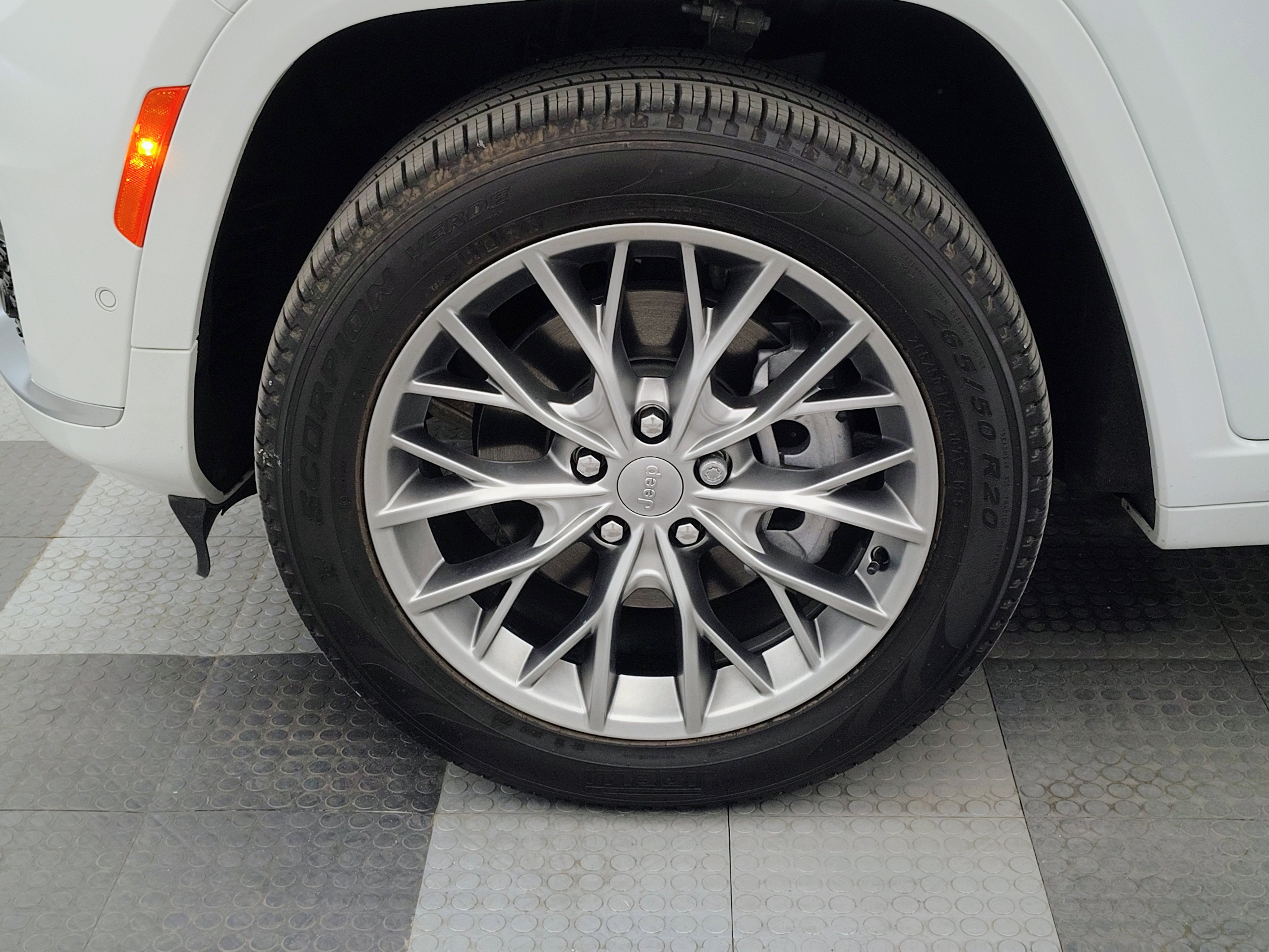 2025 Jeep Grand Cherokee L Summit 4x4