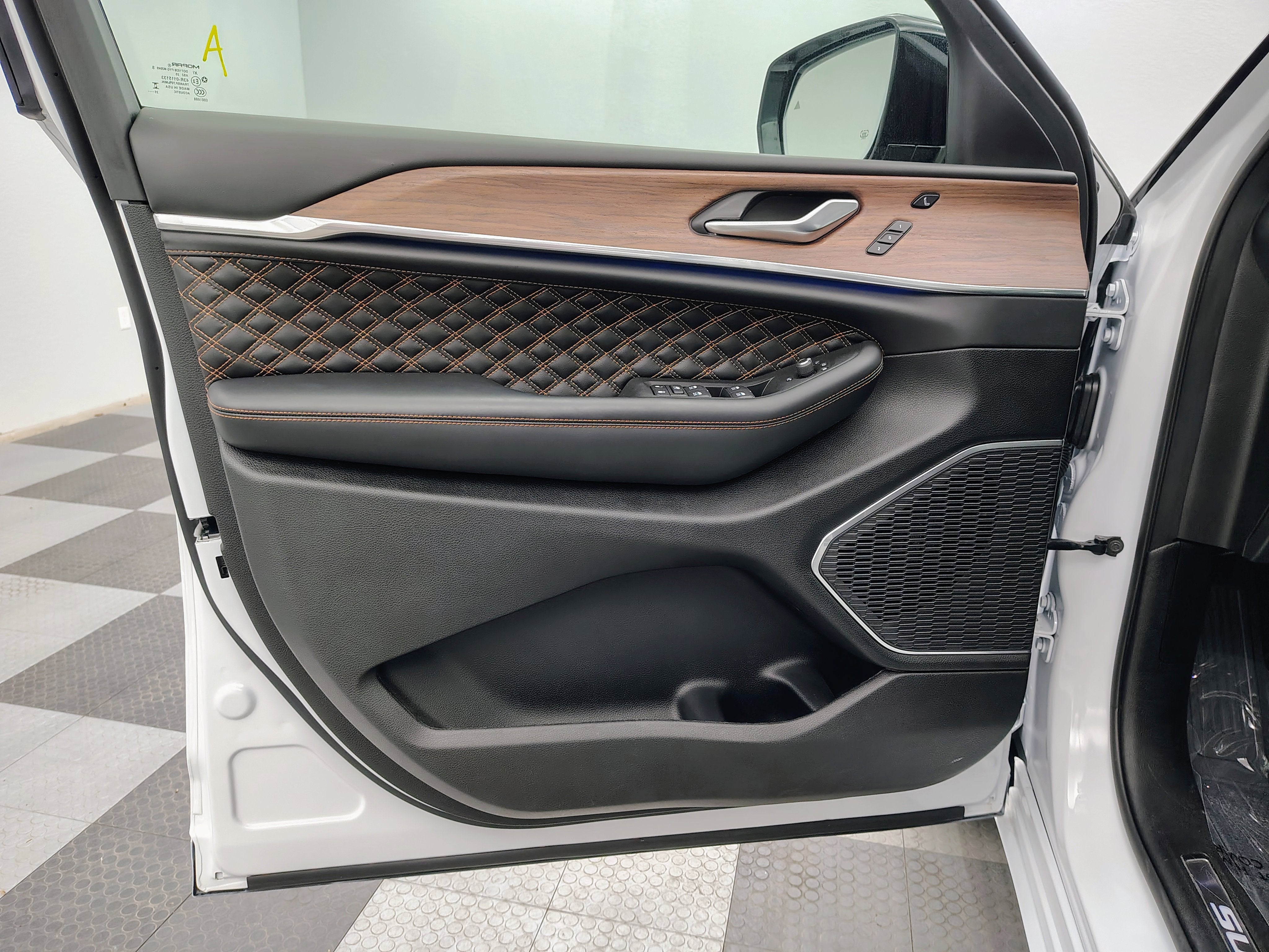 2025 Jeep Grand Cherokee L Summit 4x4