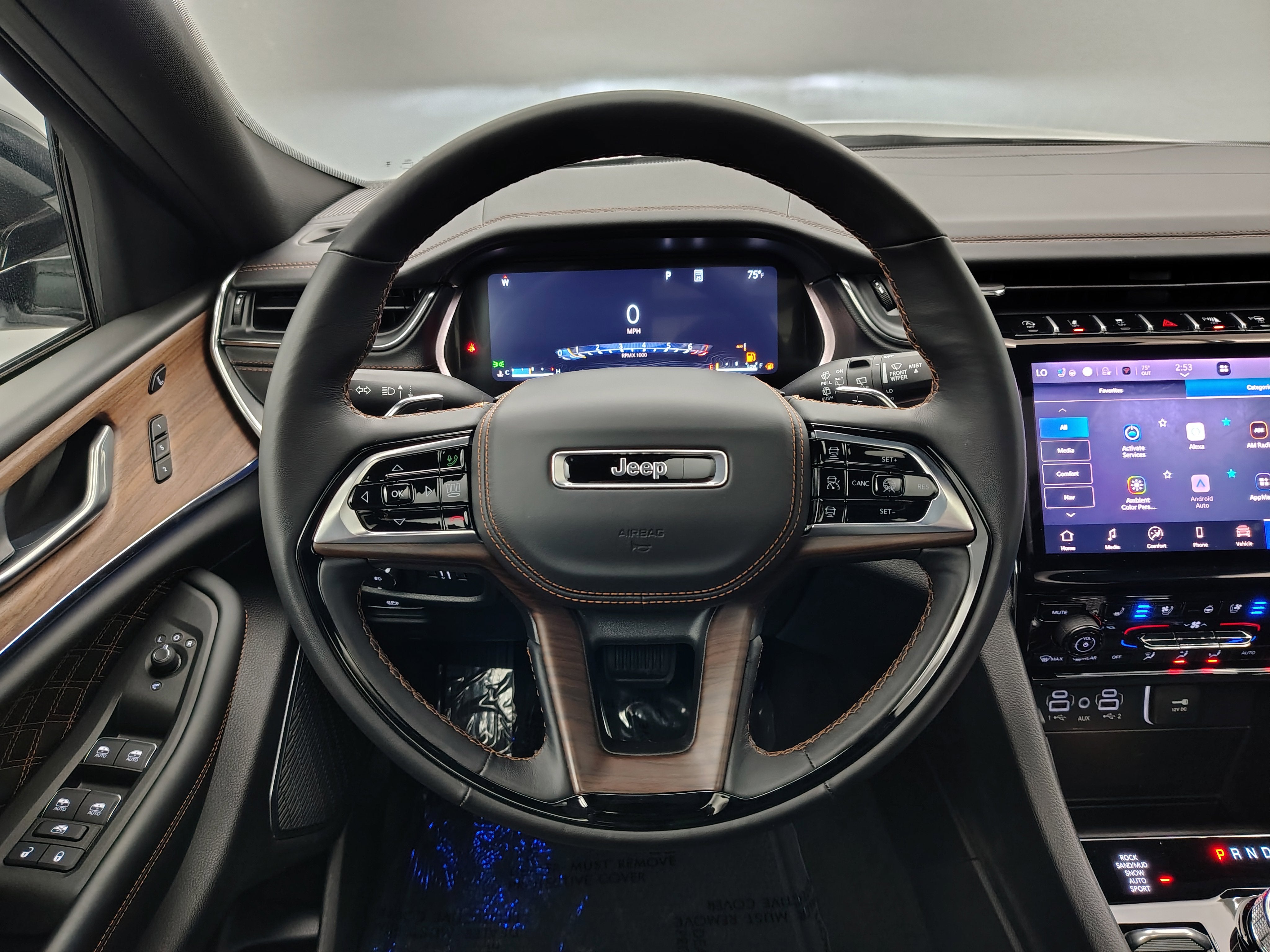 2025 Jeep Grand Cherokee L Summit 4x4