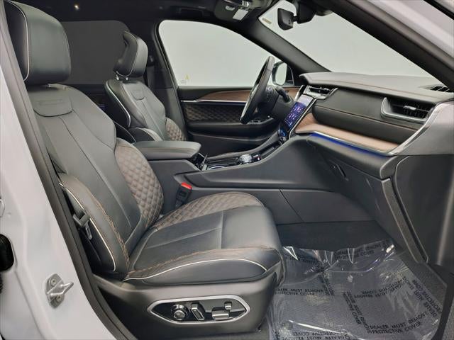 2025 Jeep Grand Cherokee L Summit 4x4