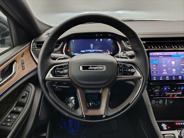 2025 Jeep Grand Cherokee L Summit 4x4